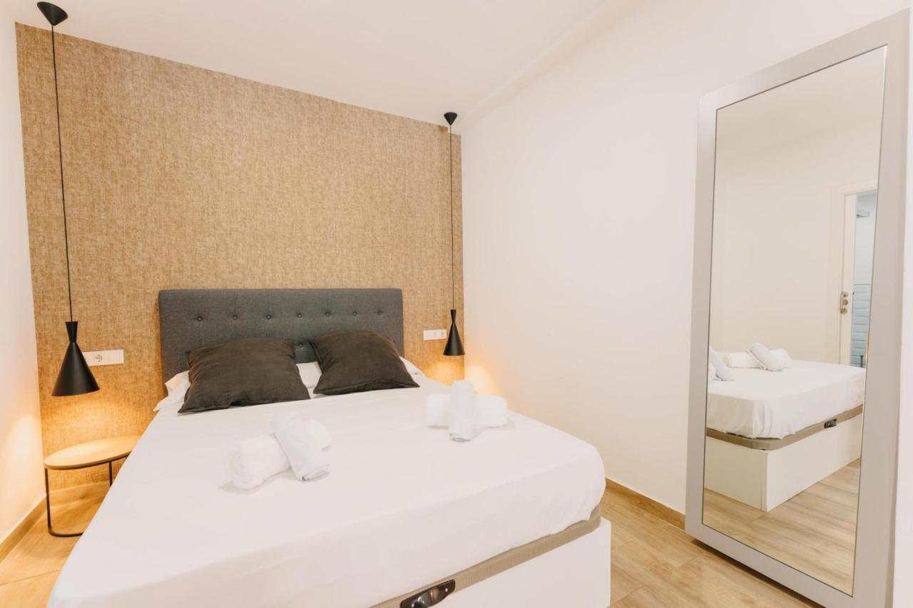 Coverlin Apartamentos San Francisco Málaga Zimmer foto