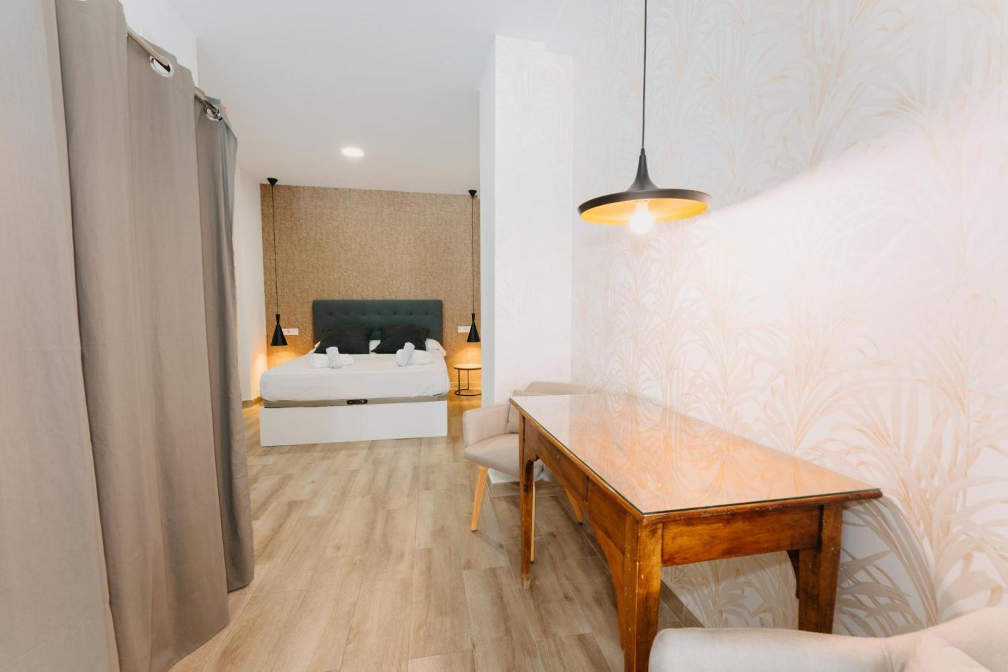 Coverlin Apartamentos San Francisco Málaga Zimmer foto